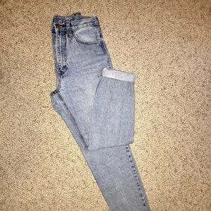 Brandy Melville light wash mom jeans